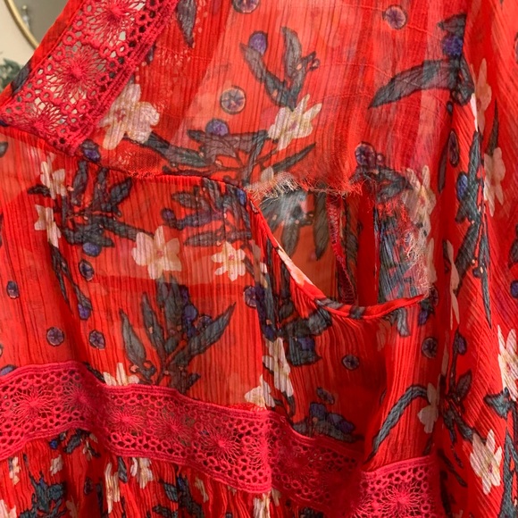 FREE PEOPLE TOP - Picture 2 of 3